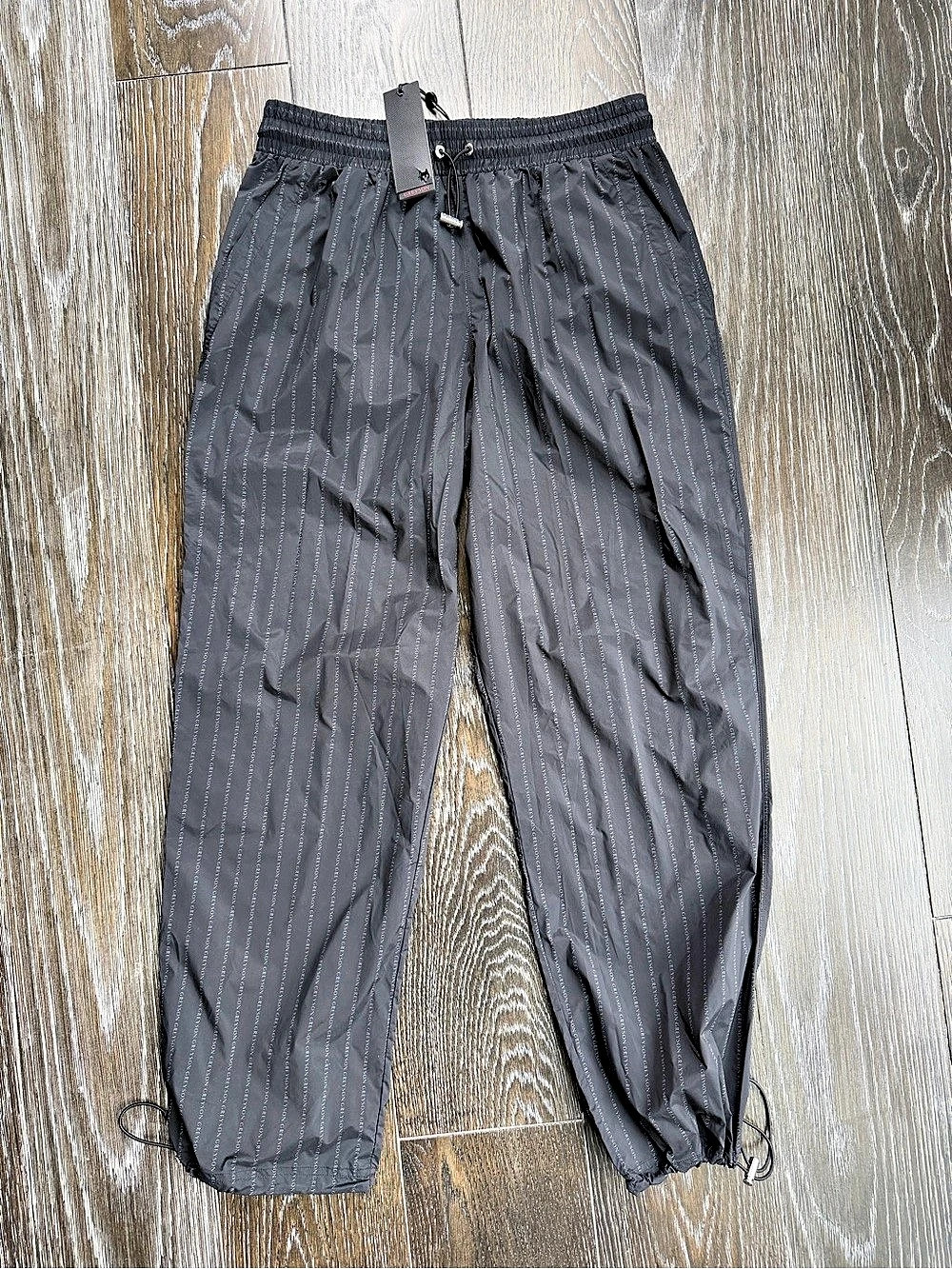 NWT Women’s Greyson Clothiers Pinstripe Joggers
